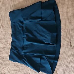 Athleta Teal Momentum Tennis Short